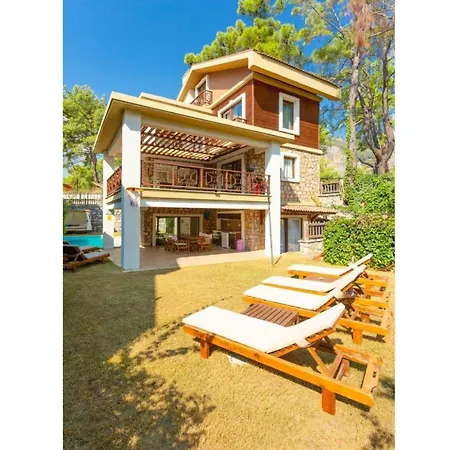 Villa Emir