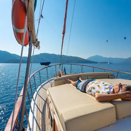 Emir * Göcek